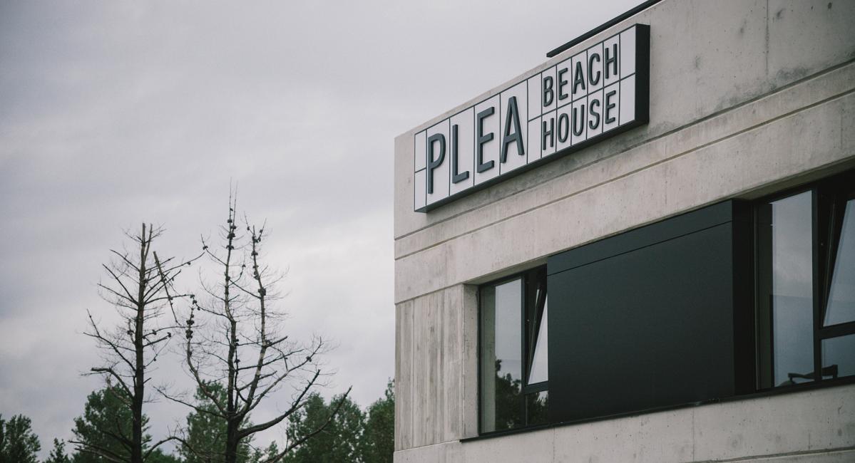 Plea Beach House: Profesionales