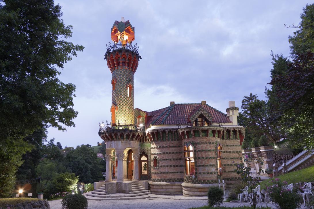 El Capricho de Gaudí en Comillas. Una de las pocas obras que proyectó Antoni Gaudí fuera de Cataluña.